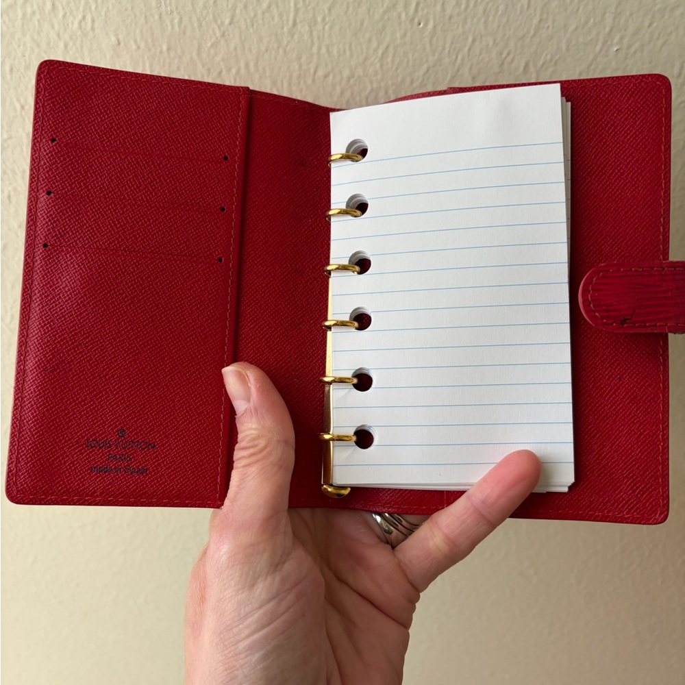 Louis Vuitton Mini Notebook 😍 - Picture 6 of 7